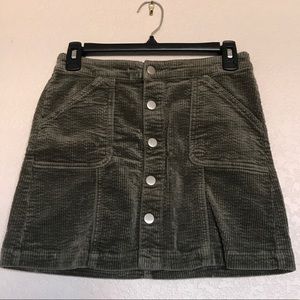 Wild Fable Green Cotton button down skirt size 0